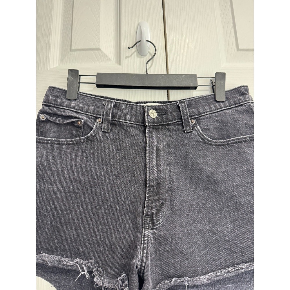Abercrombie & Fitch The Mom Shorts Women's 8/29 Black Denim Zip-Fly High Rise - Picture 2 of 7